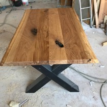 Astige Tischplatte, Eiche, verleimt, großastig, rustikal, 150x80-85x4,5cm, beidseitig Baumkante, geölt